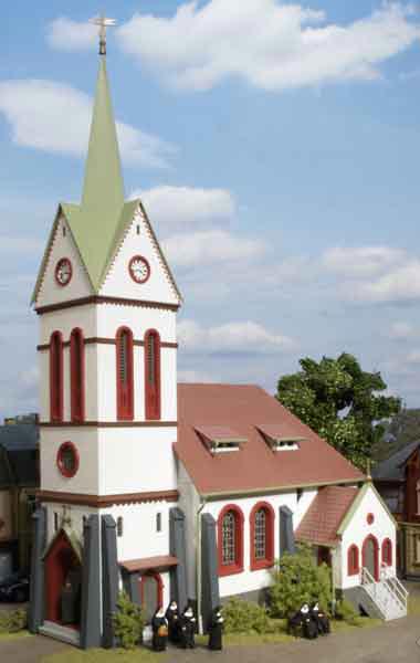 Small town church<br /><a href='images/pictures/Auhagen/11370.jpg' target='_blank'>Full size image</a>